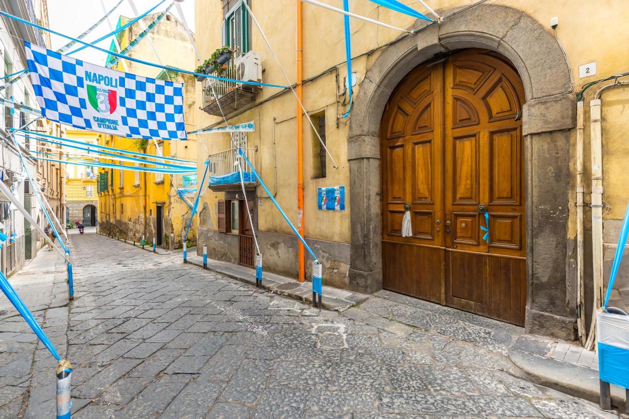 Jude'S Roof At Chiaia Apartment Naples Exterior photo